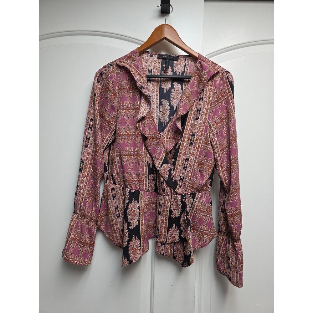 BCBG MAX AZRIA SURPLICE Paisely TOP SIZE M $158.00